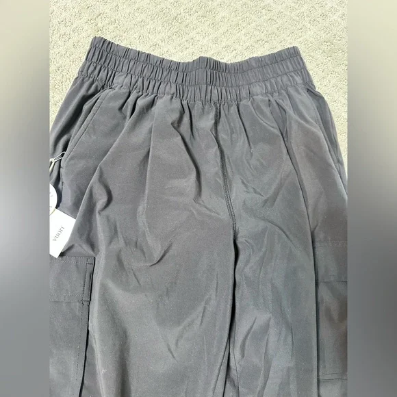 NWT sz M Vuori Villa Cargo Jogger black pockets stretch waist - Picture 4 of 10